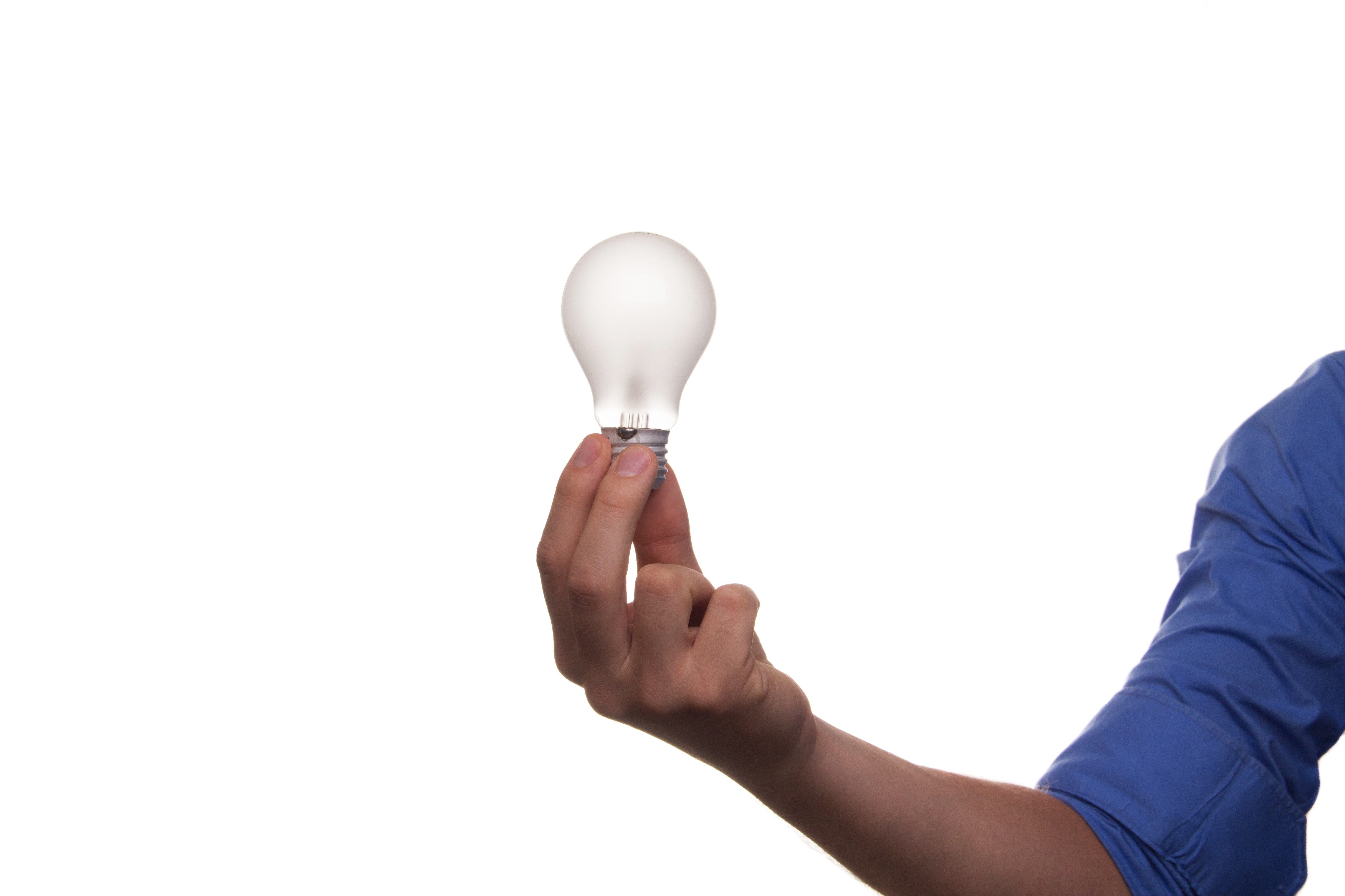 cropped-bulb-conceptual-creative-256307.jpg